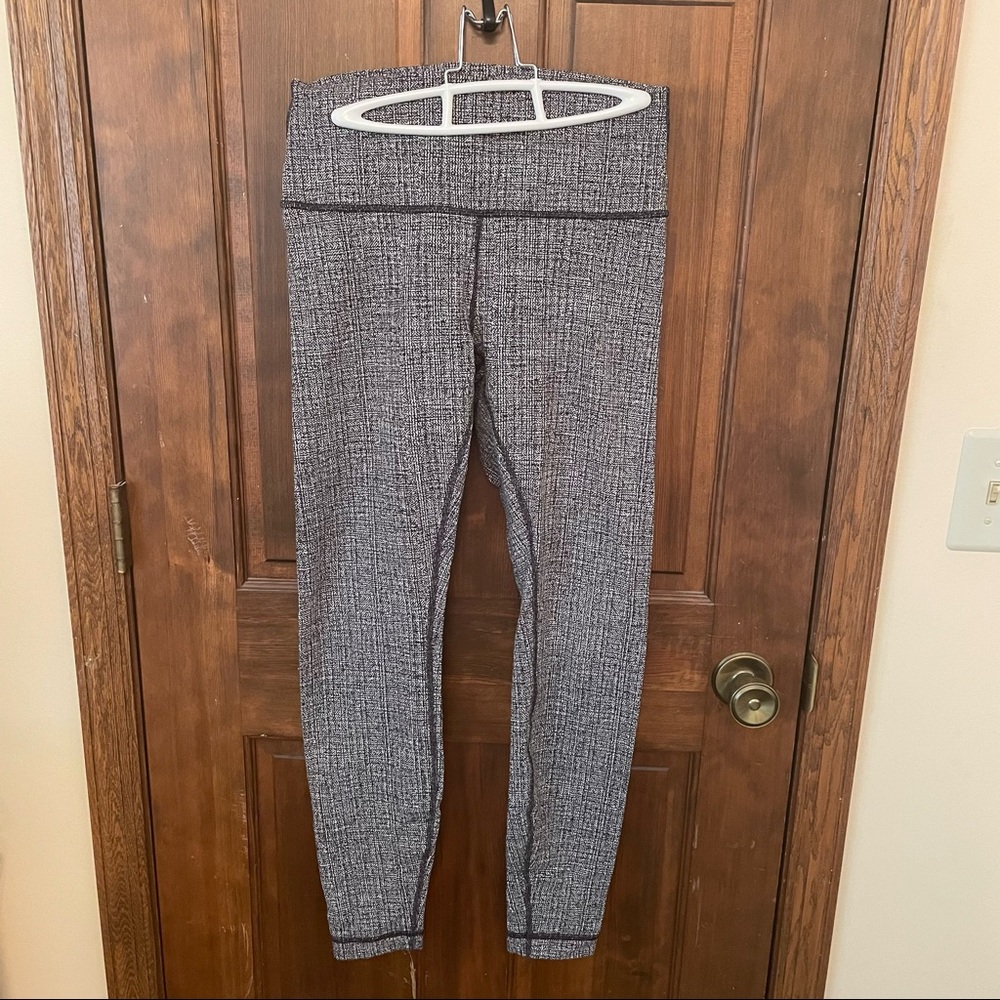 OPEN TO OFFERS Lululemon Wonder Under High Waisted Leggings